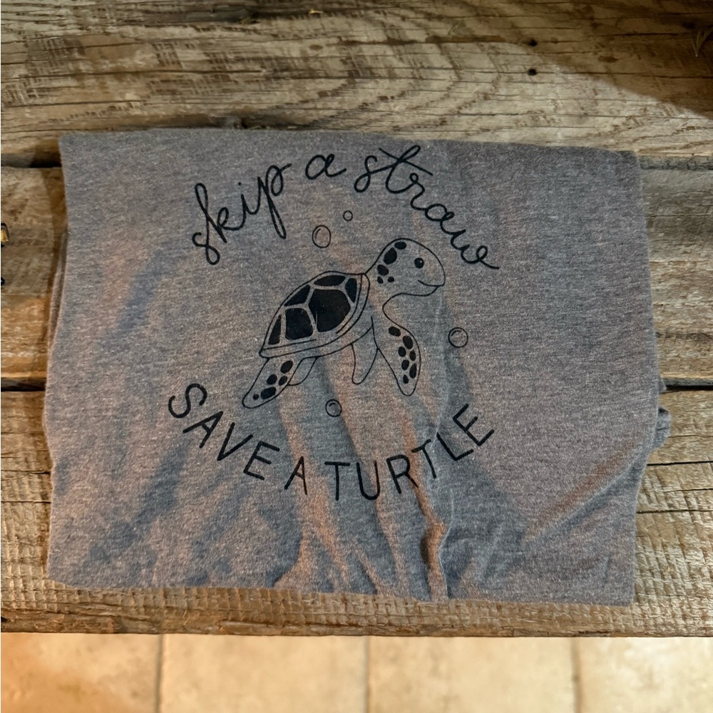 Gray Turtle Graphic Tee